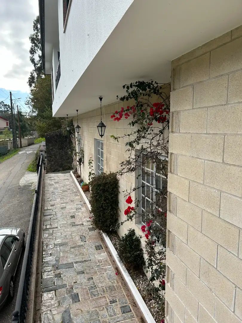 Außenansicht von Haus oder Chalet zum Verkauf in Poio mit Klimaanlage, Heizung und Terrasse