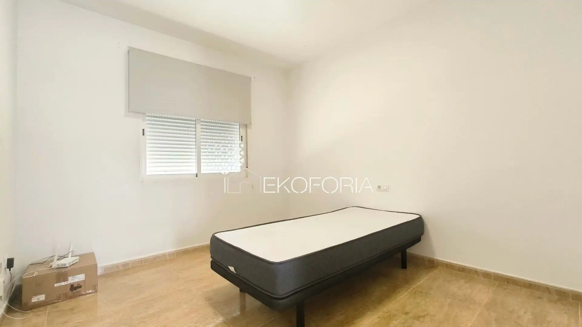 Habitación de Casa adosada en venta en Beneixida con Aire acondicionado, Calefacción y Jardín privado