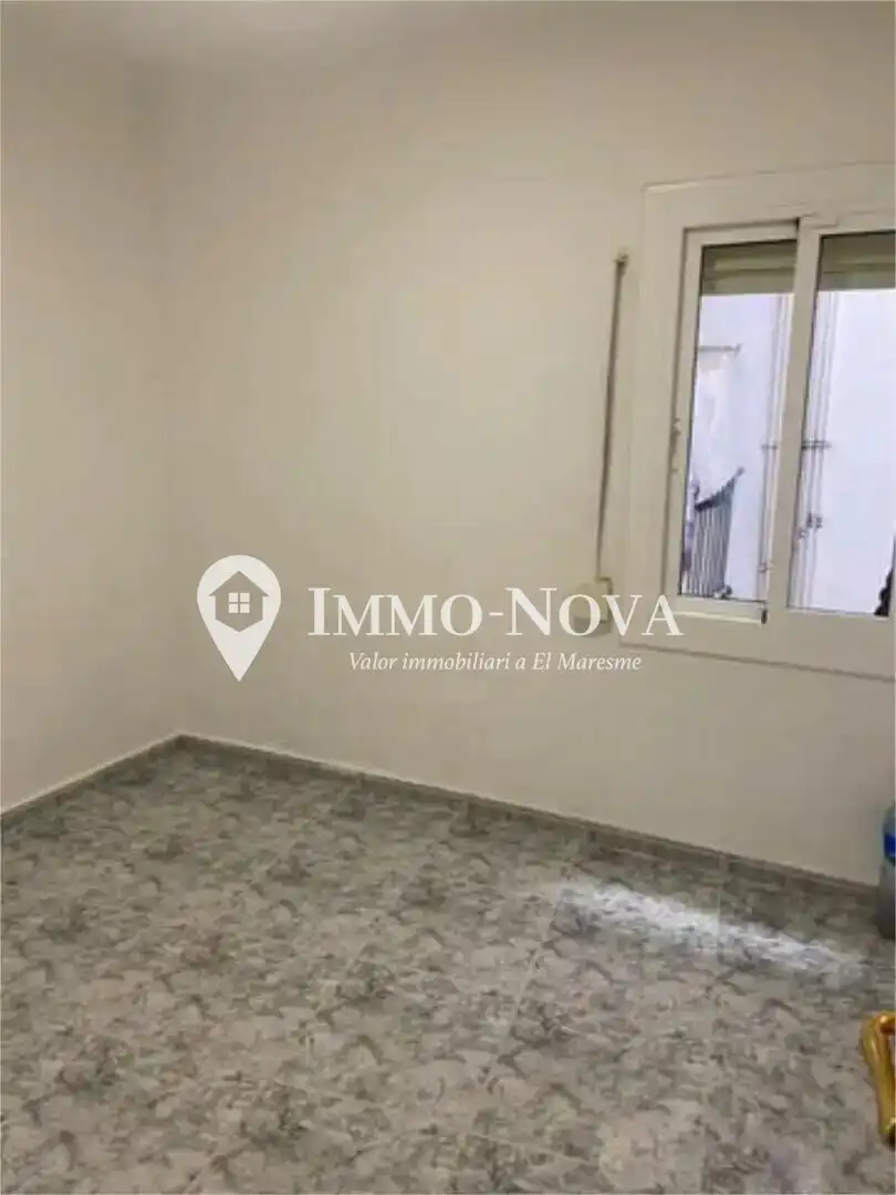 Vista exterior de Piso en venta en Mataró con Aire acondicionado, Terraza y Balcón