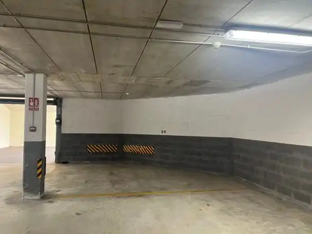 Parking de Garaje de alquiler en La Pereda