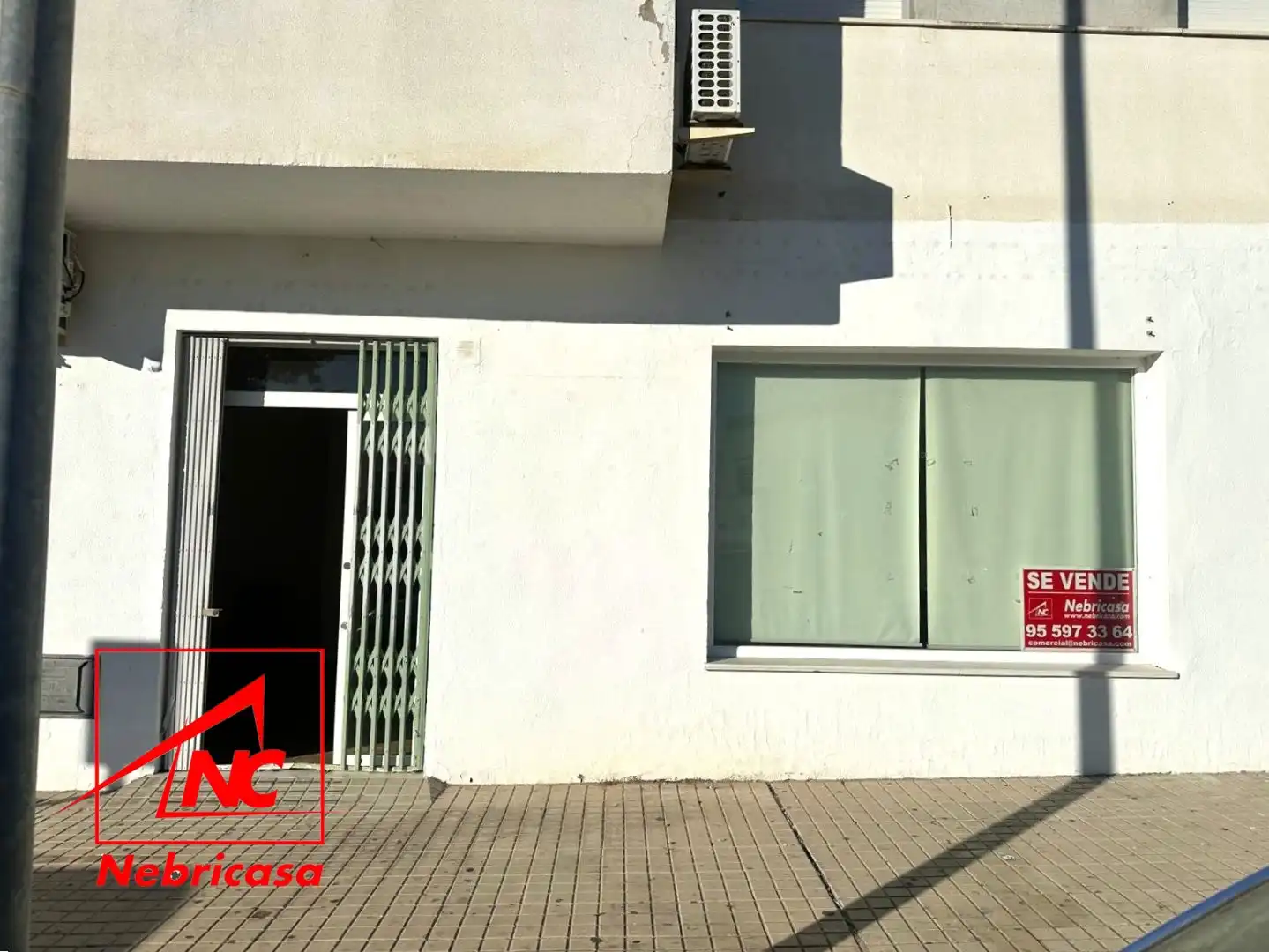Locale commerciale in vendita a Lebrija, imagen 2