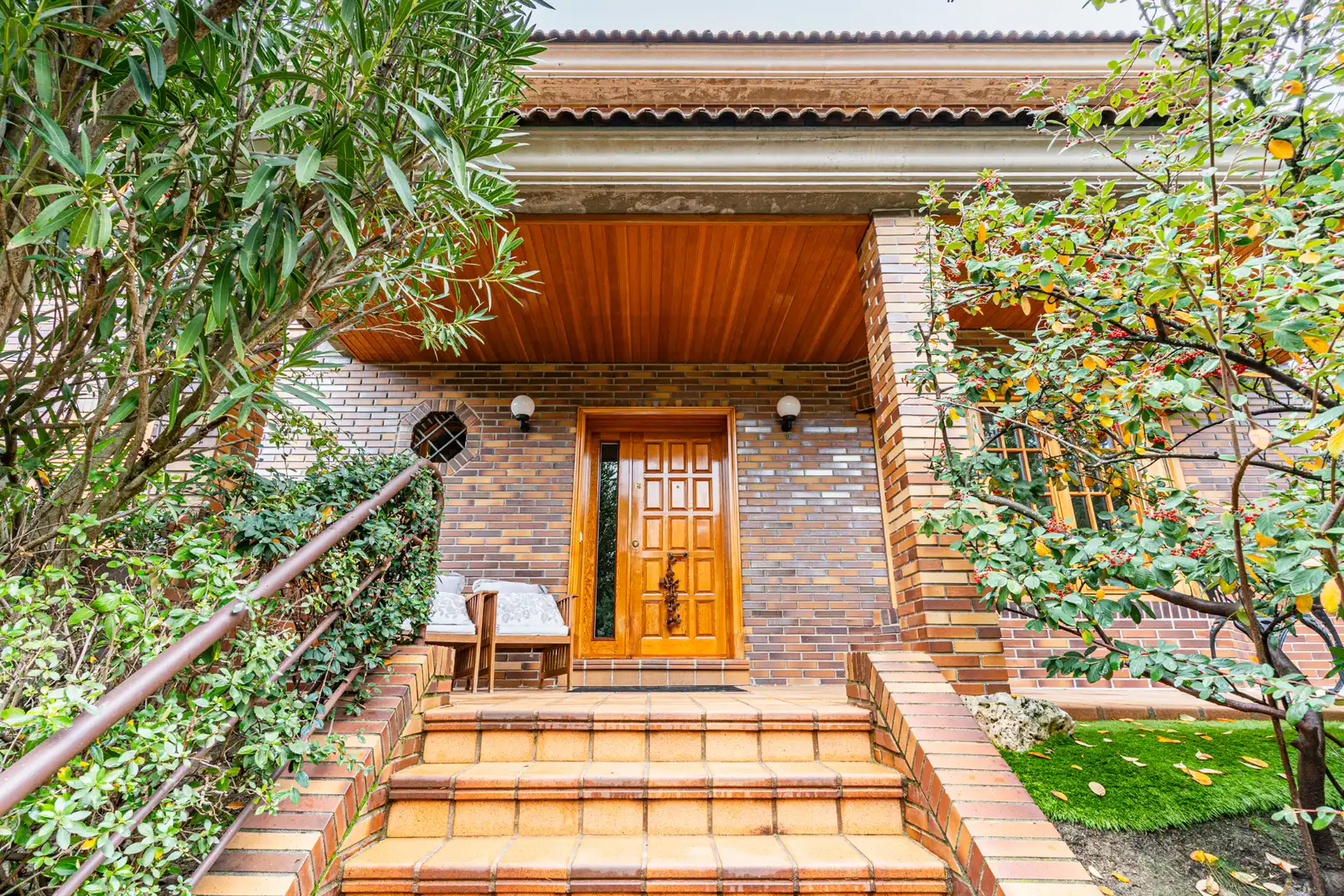 Vista exterior de Casa o chalet en venta en Las Rozas de Madrid con Aire acondicionado, Calefacción y Jardín privado