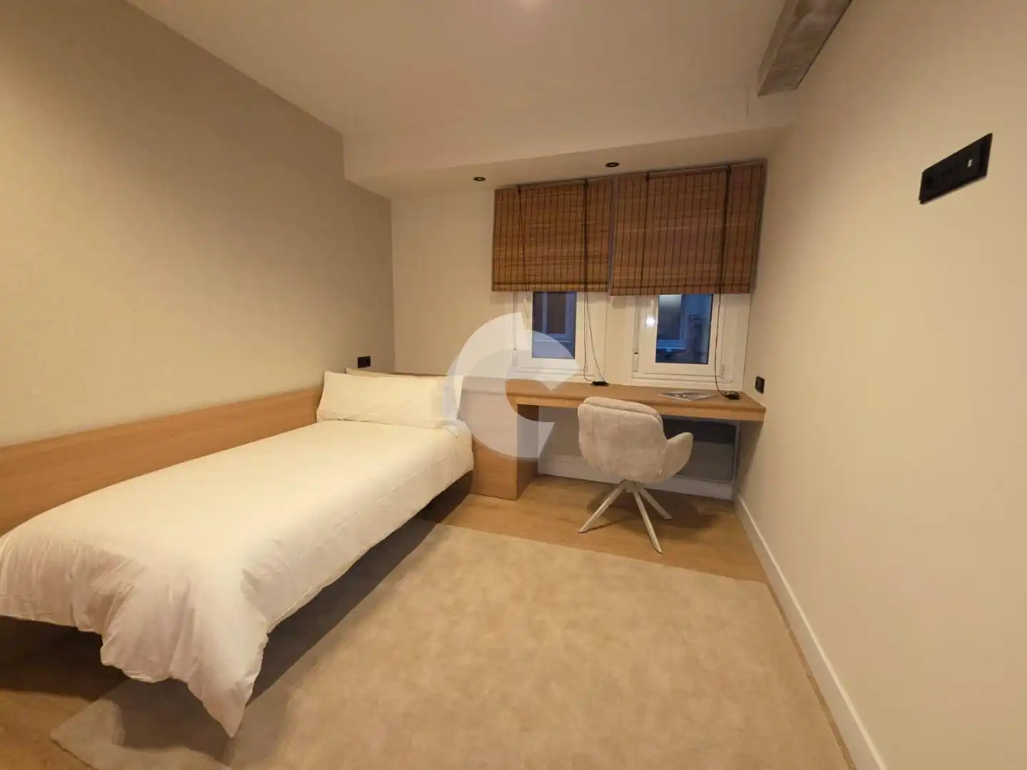 Schlafzimmer von Wohnung zum Verkauf in Vigo  mit Heizung und Möbliert