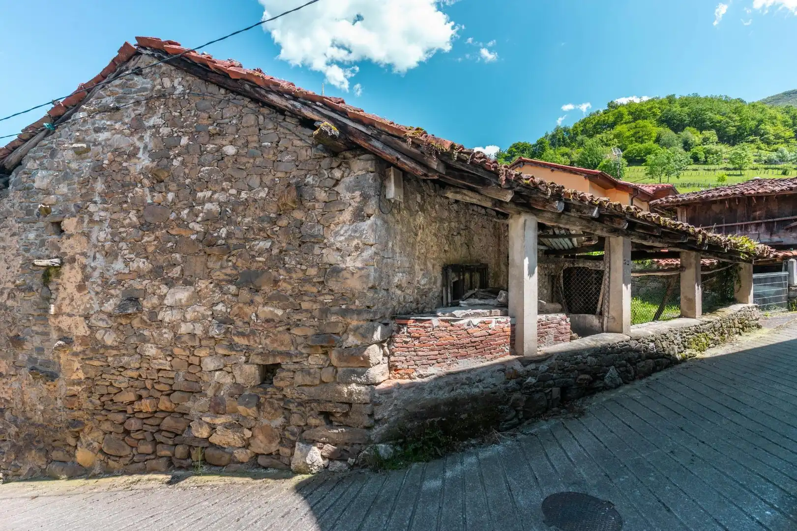 Casa in vendita a Lugar Lugar Ricabo 200