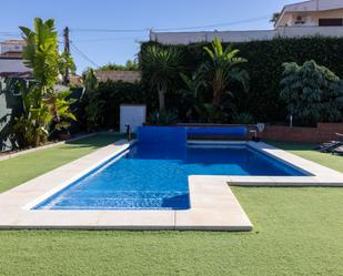 Piscina de Casa o xalet en venda en Alhaurín de la Torre amb Aire condicionat, Jardí privat i Piscina