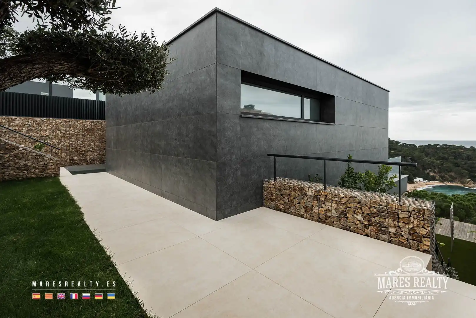 Vista exterior de Casa o xalet en venda en Lloret de Mar amb Aire condicionat, Calefacció i Jardí privat