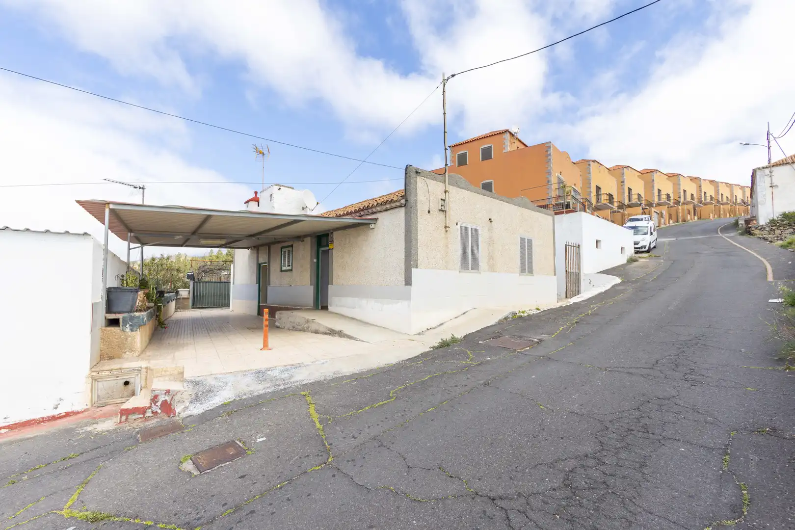 Vista exterior de Casa o xalet en venda en Vilaflor de Chasna amb Jardí privat