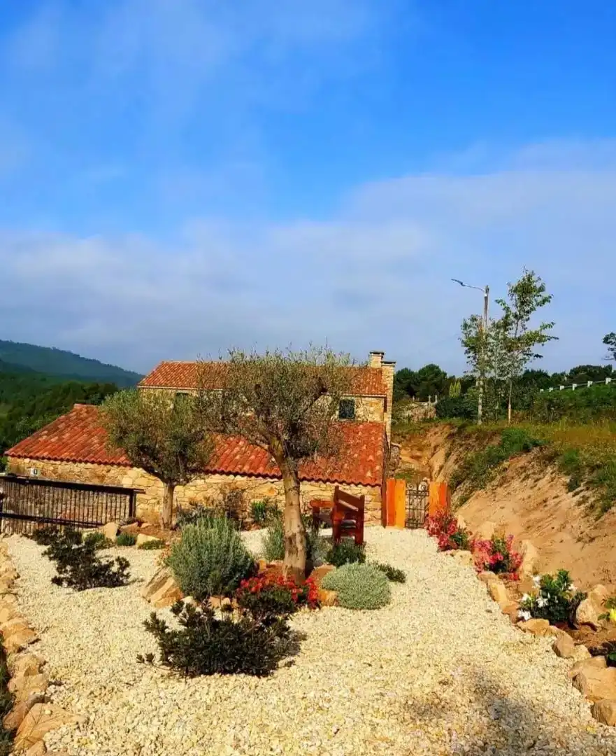 Außenansicht von Country house zur Miete in A Laracha   mit Privatgarten, Schwimmbad und Möbliert