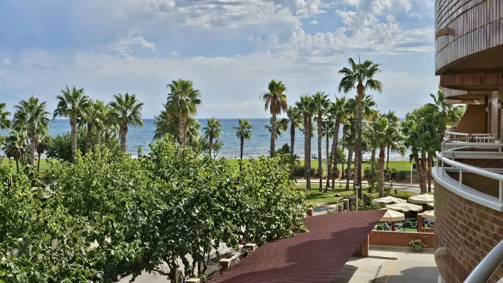 Apartament amb piscina en venda a Amplaries 15
