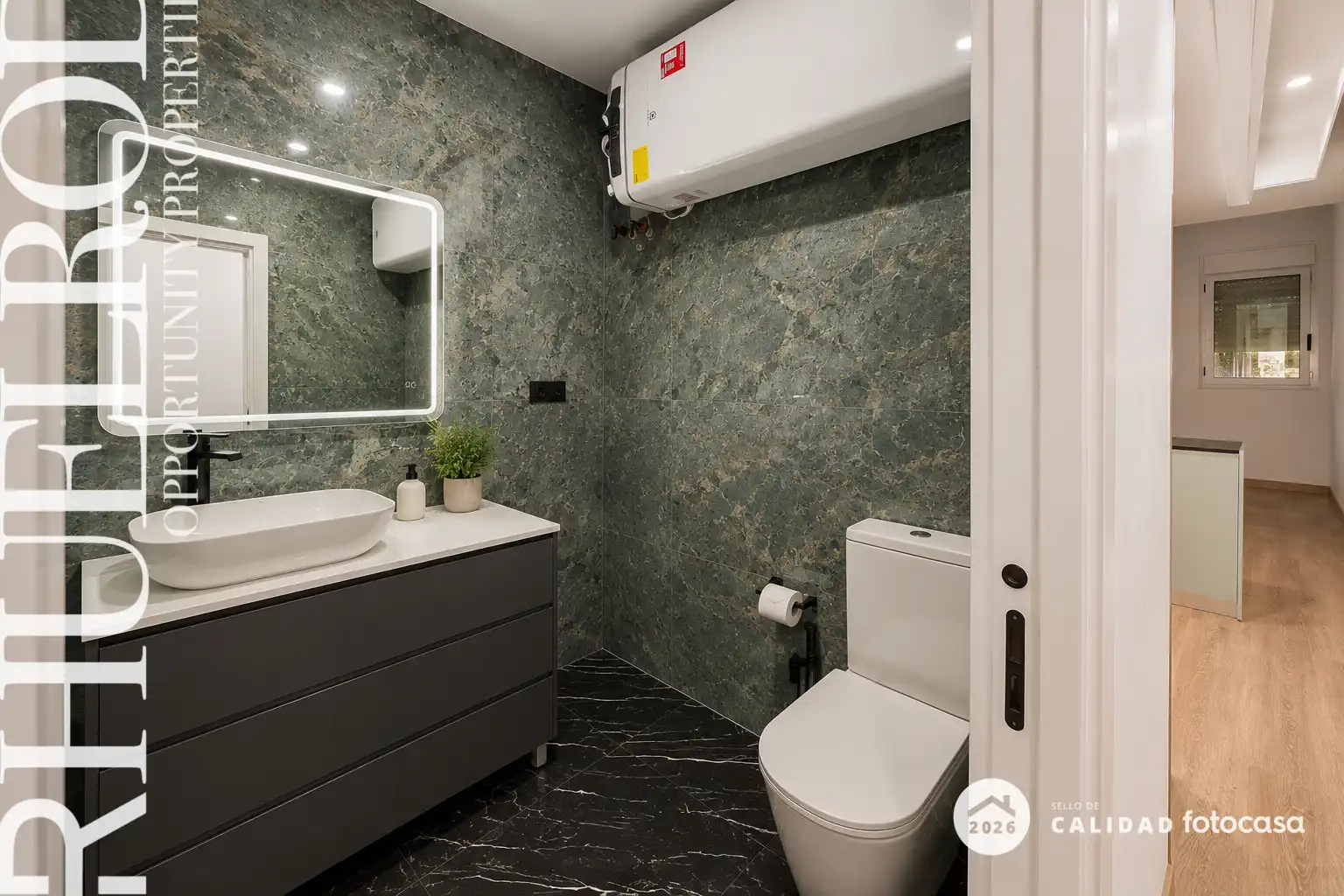 Bathroom of Flat for sale in Blanes  with Air Conditioner, Heating and Parquet flooring