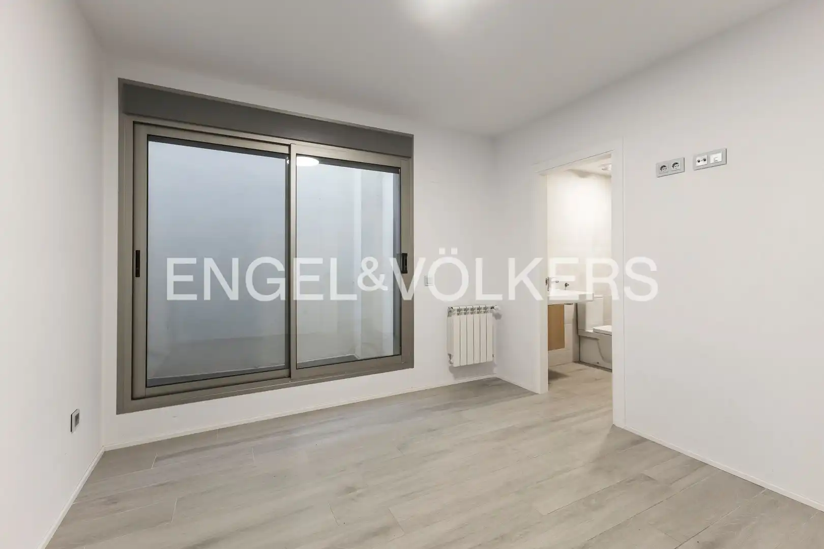 Habitación de Casa adosada en venta en Tres Cantos con Aire acondicionado, Calefacción y Jardín privado