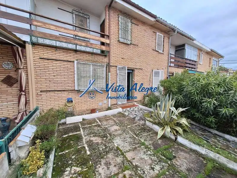 Vista exterior de Casa adosada en venta en Labastida / Bastida con Jardín privado, Terraza y Trastero