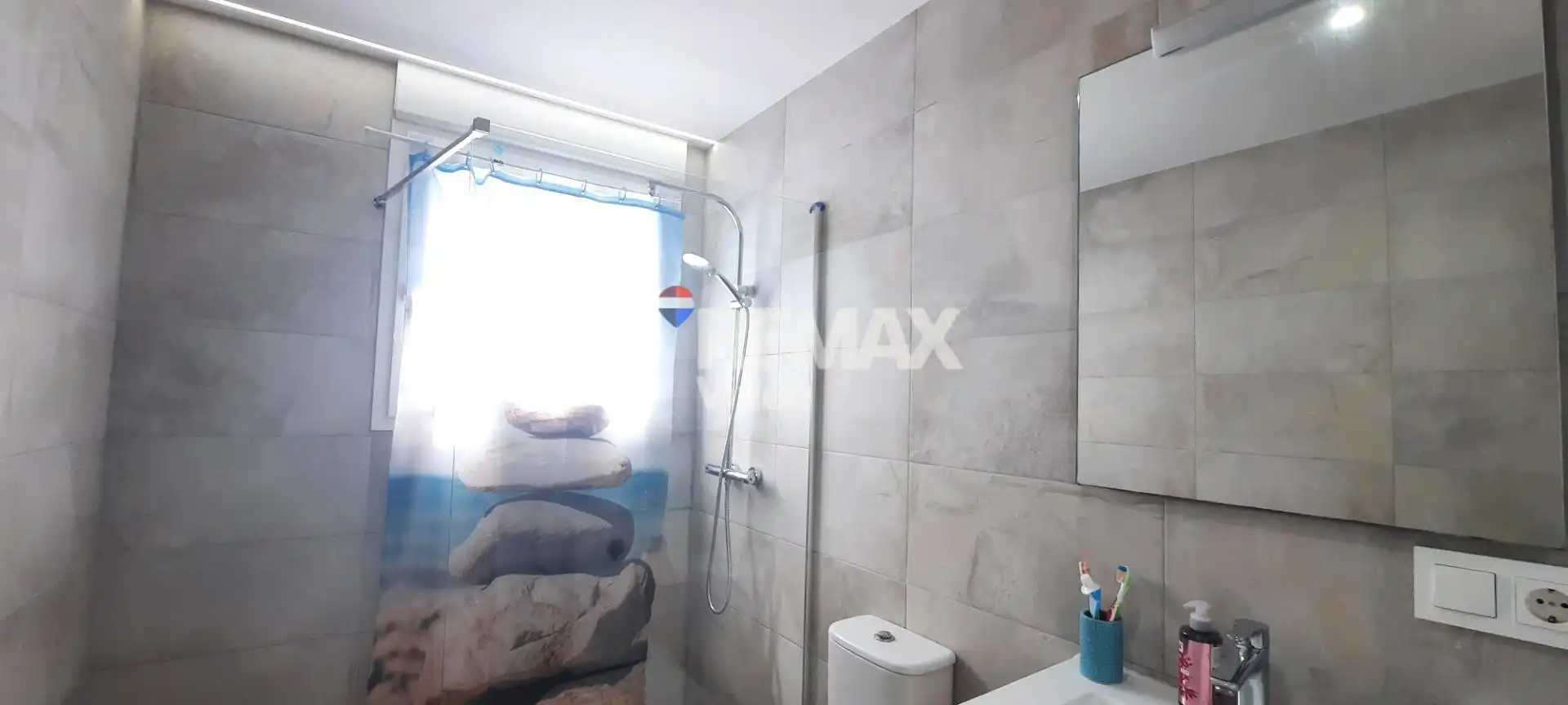 Baño de Casa o chalet en venta en Canyelles con Aire acondicionado, Calefacción y Jardín privado