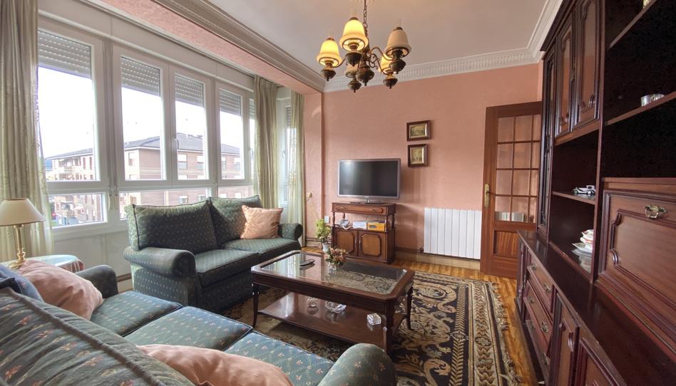 Foto 1 de Piso en venta en Torrelavega - Avenida del Besaya, Covadonga - Campuzano - Ciudad Vergel, Cantabria