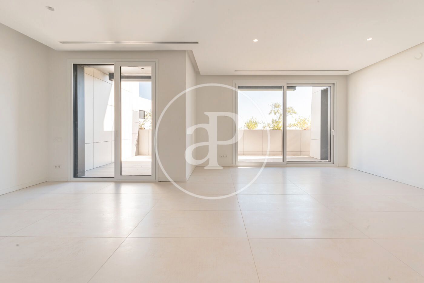 Living room of Attic to rent in Pozuelo de Alarcón  with Air Conditioner, Heating and Private garden