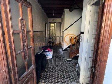 House with balcony for sale in Cambados