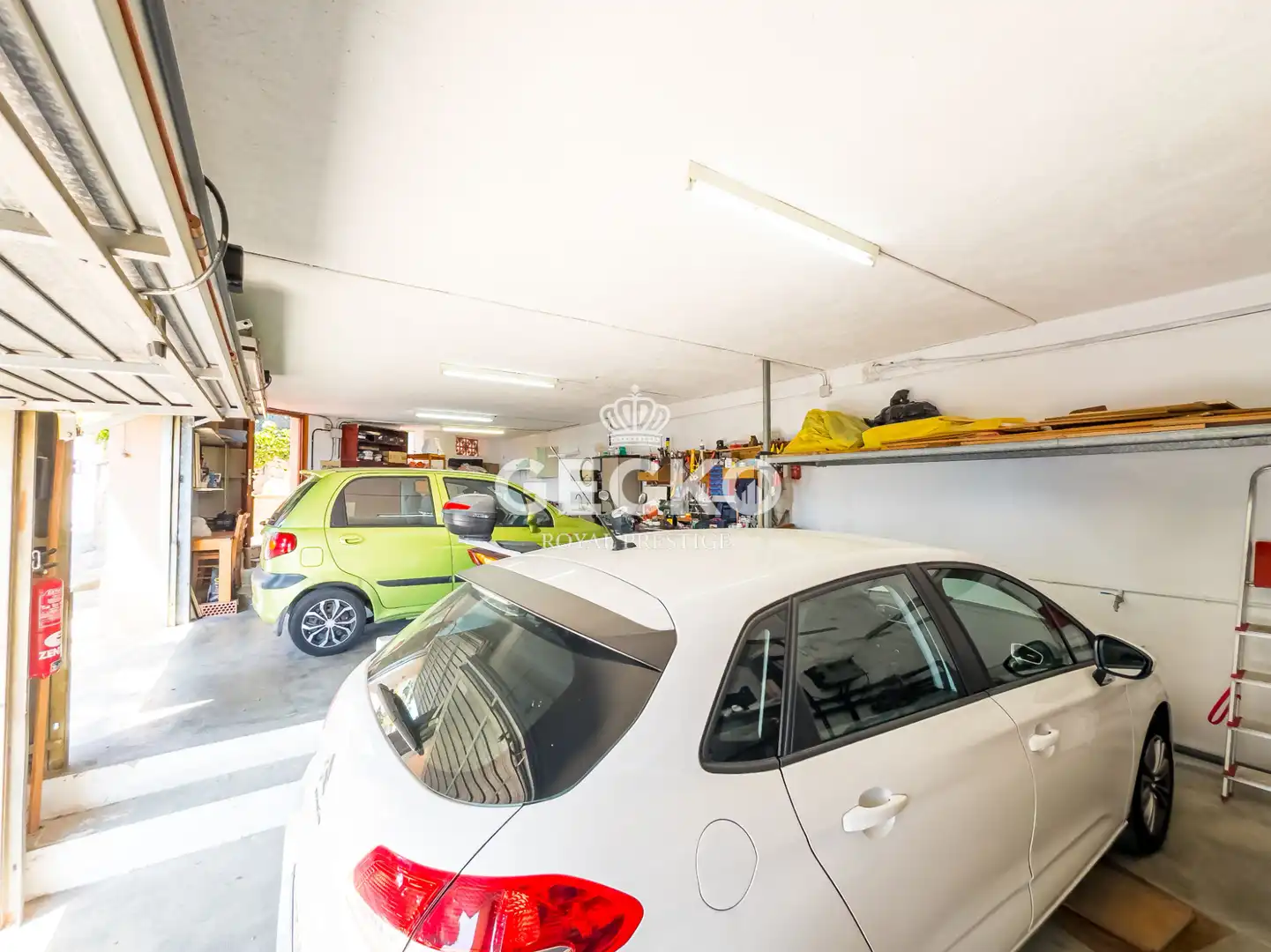 Aparcament de Casa o xalet en venda en Lloret de Mar amb Calefacció, Jardí privat i Terrassa