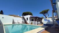 Piscina de Casa o xalet en venda en Chiclana de la Frontera amb Aire condicionat, Calefacció i Jardí privat