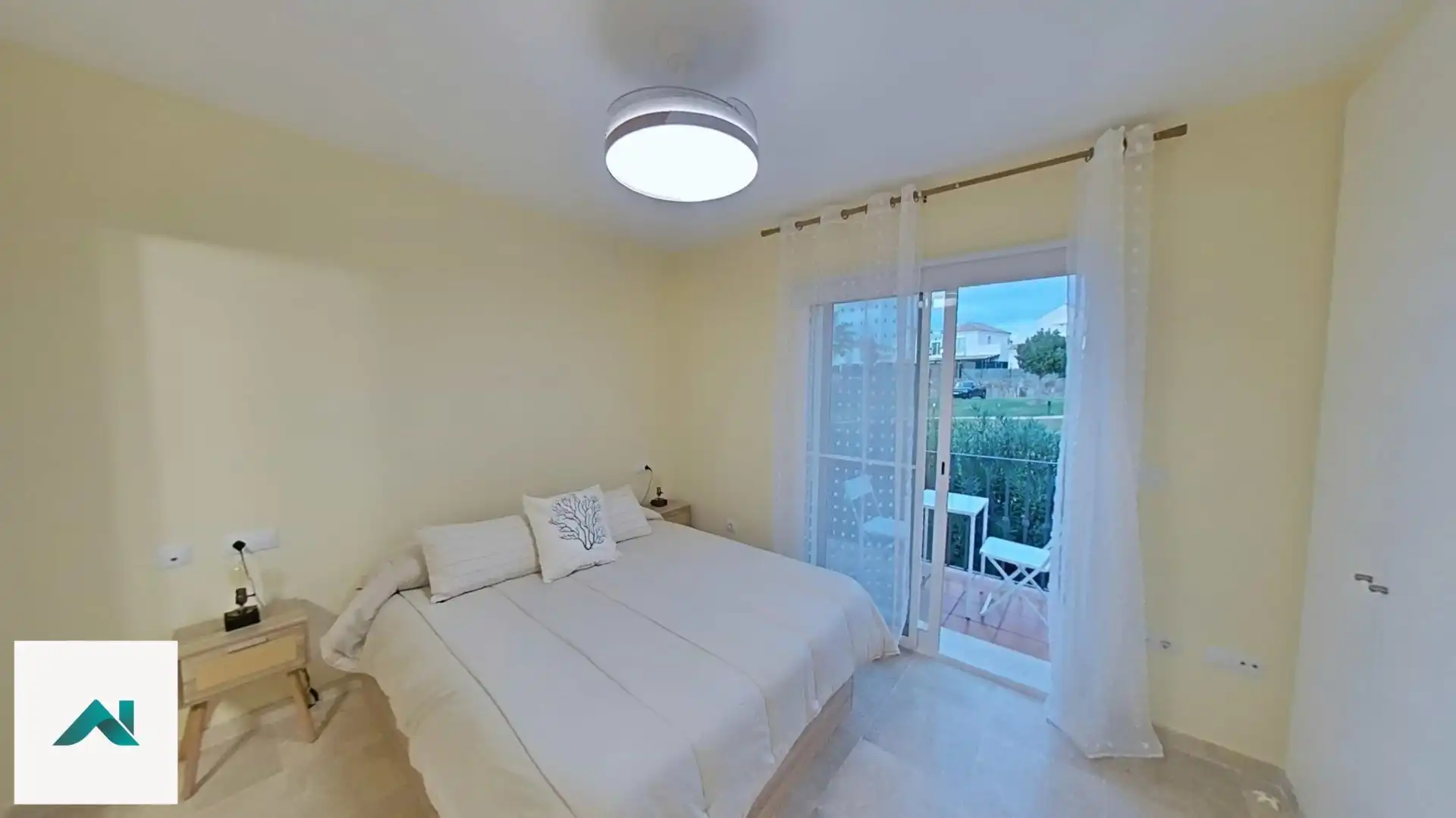 Dormitori de Casa o xalet de lloguer en Ayamonte amb Terrassa, Moblat i Balcó