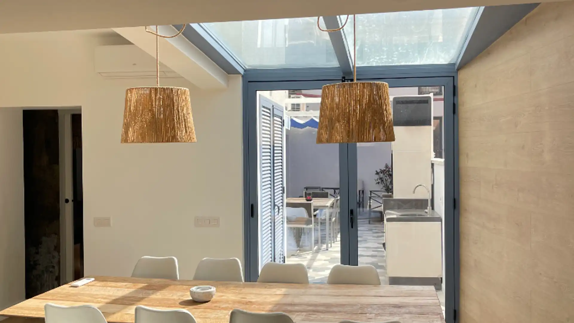 Menjador de Casa adosada en venda en Sant Feliu de Guíxols amb Aire condicionat, Calefacció i Terrassa