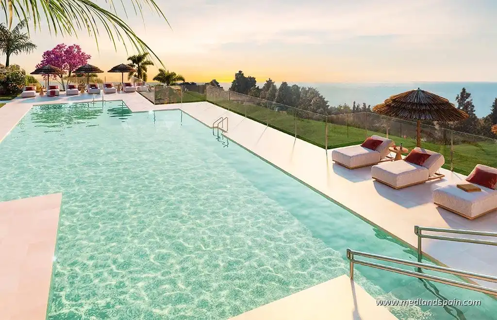 Casa adosada en venta en El Faro de Calaburra - Chaparral