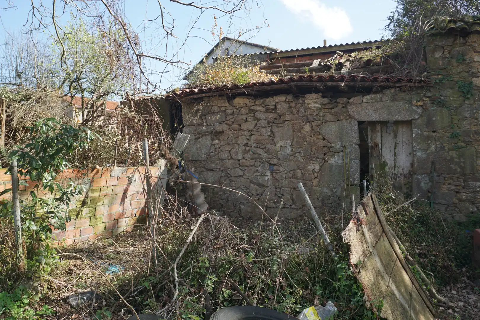 Vista exterior de Casa o xalet en venda en Melide amb Jardí privat