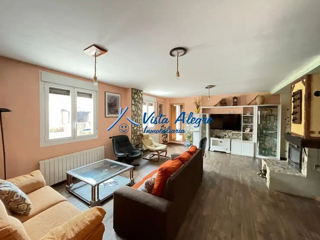 Sala de estar de Casa o chalet en venta en Galbárruli con Calefacción, Parquet y Amueblado
