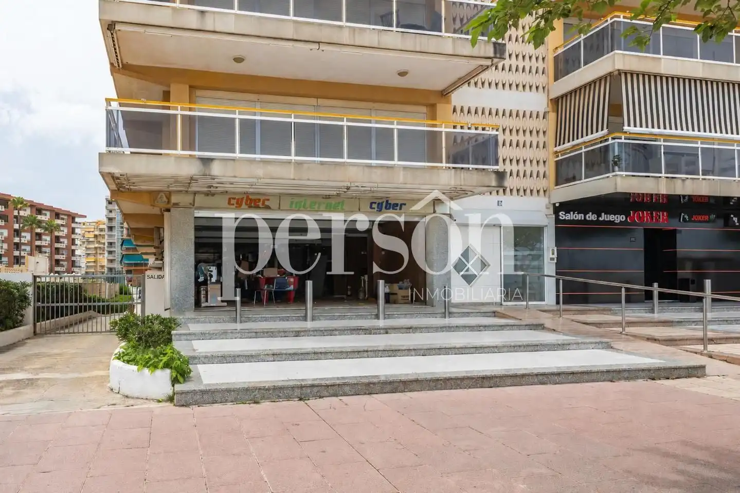 Vista exterior de Local de lloguer en Gandia amb Aire condicionat
