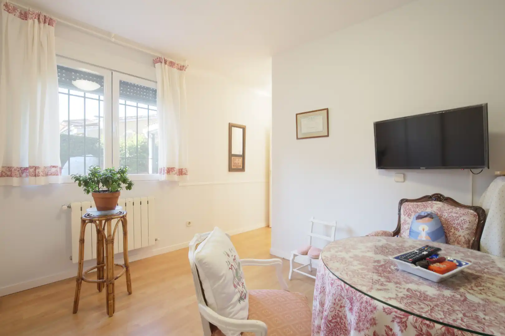 Living room of Houses for sale in Las Rozas de Madrid  with Air Conditioner and Heating