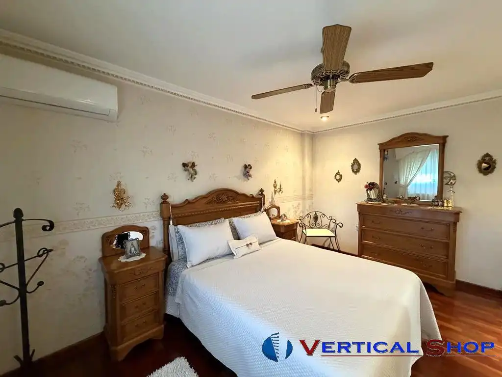 Dormitori de Casa o xalet en venda en Yecla amb Aire condicionat i Calefacció