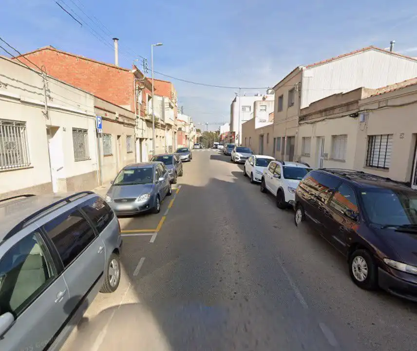 Vista exterior de Edificio en venta en Sabadell