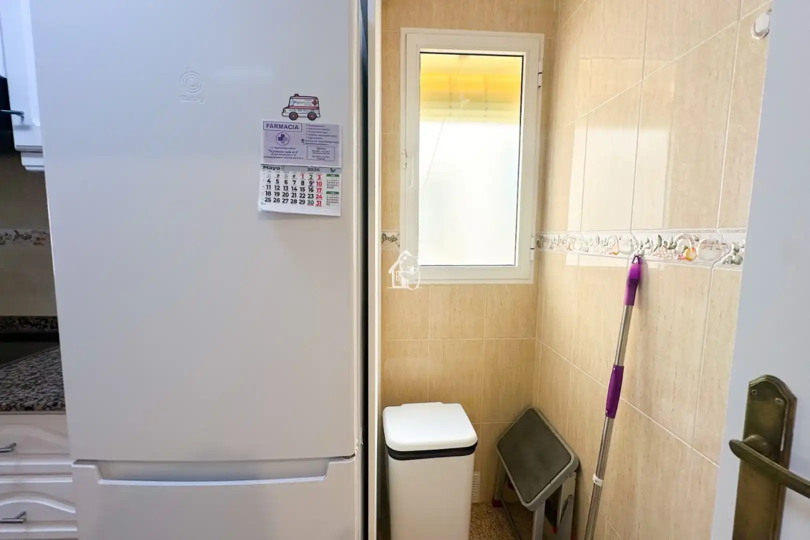 Cocina de Apartamento de alquiler en Guardamar del Segura con Aire acondicionado, Terraza y Amueblado