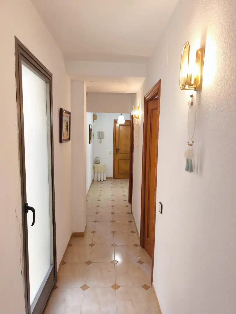 Piso con terraza en venta en Carrer de la Cala de la Font 14, imagen 31