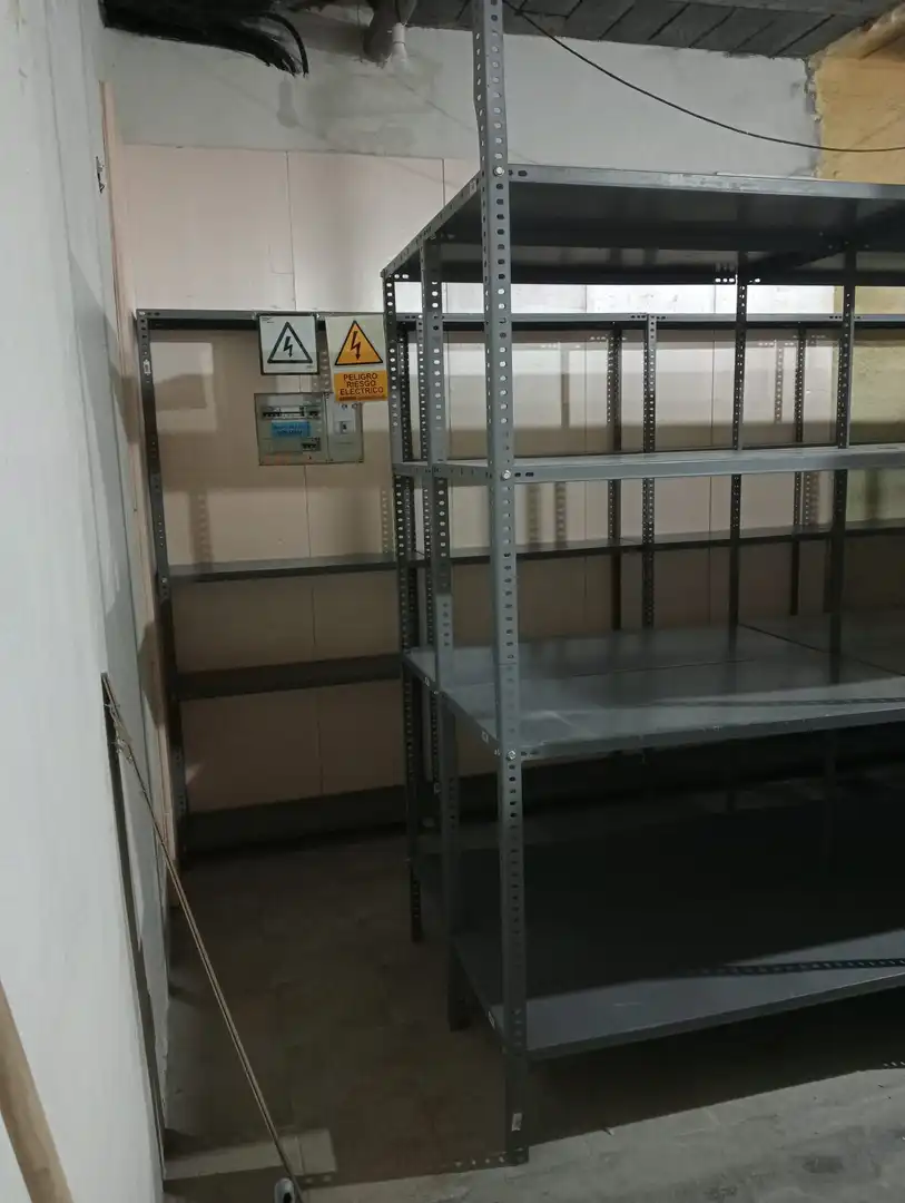 Commercial properties for rent in Negreira  with Furnished