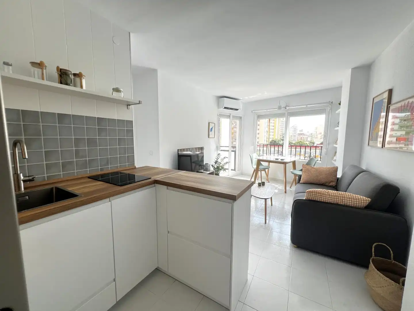 Terrassa de Apartament de lloguer en Fuengirola amb Aire condicionat, Calefacció i Jardí privat