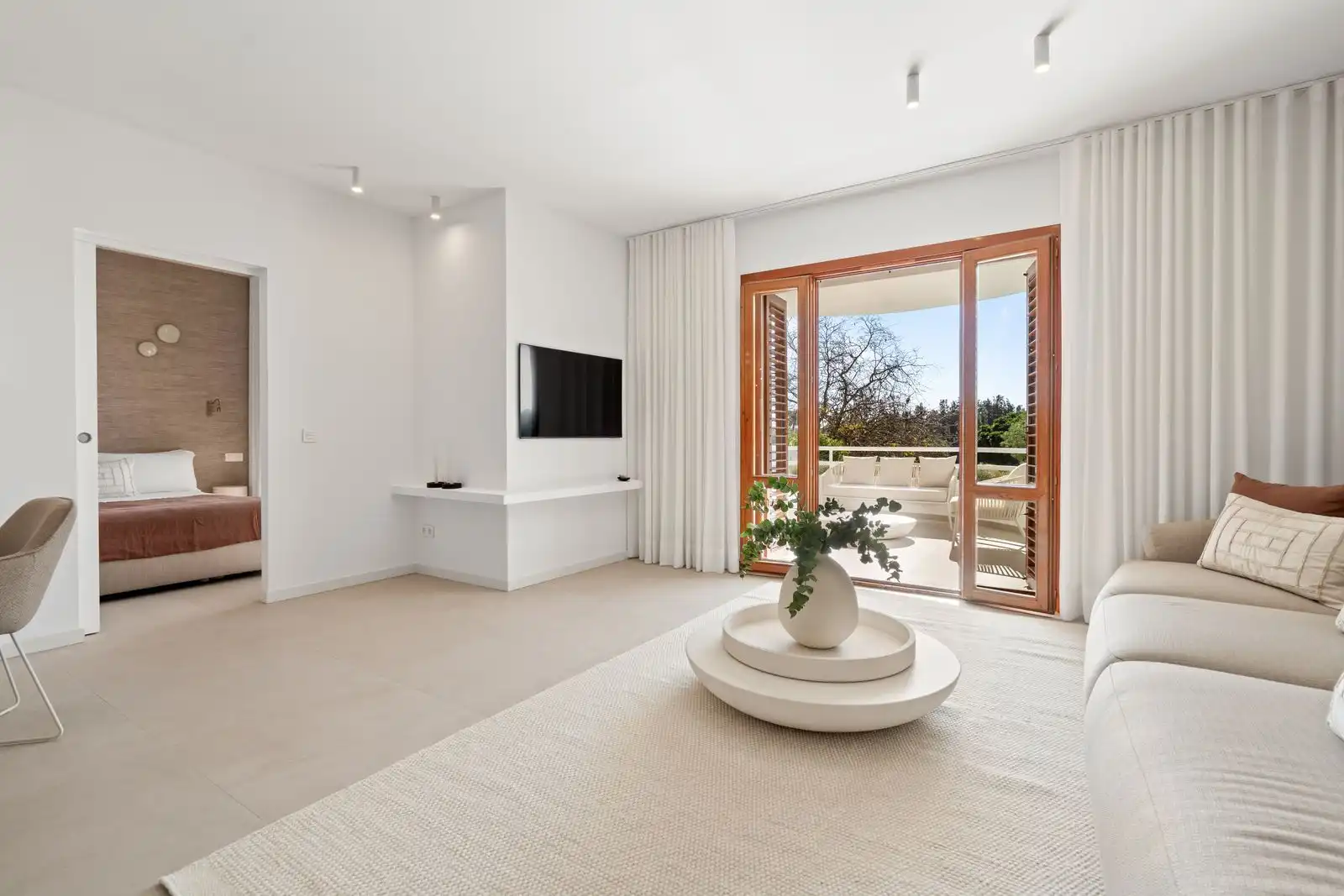 Sala de estar de Apartamento en venta en Marbella con Terraza, Trastero y Amueblado