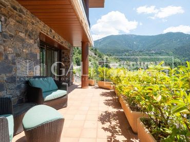 Villa mit Balkon zum Verkauf in Els Vilars d'Engordany