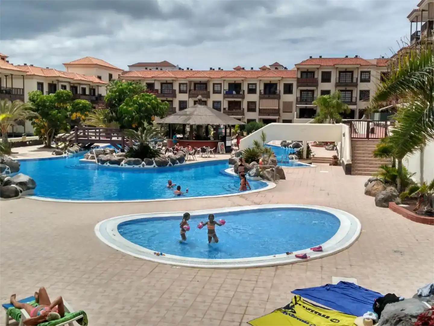 Piscina de Apartament de lloguer en Arona amb Jardí privat, Piscina i Moblat