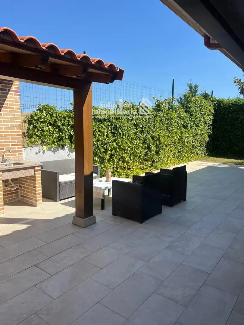 Chalet con piscina en venta en Martín Gaite, imagen 10