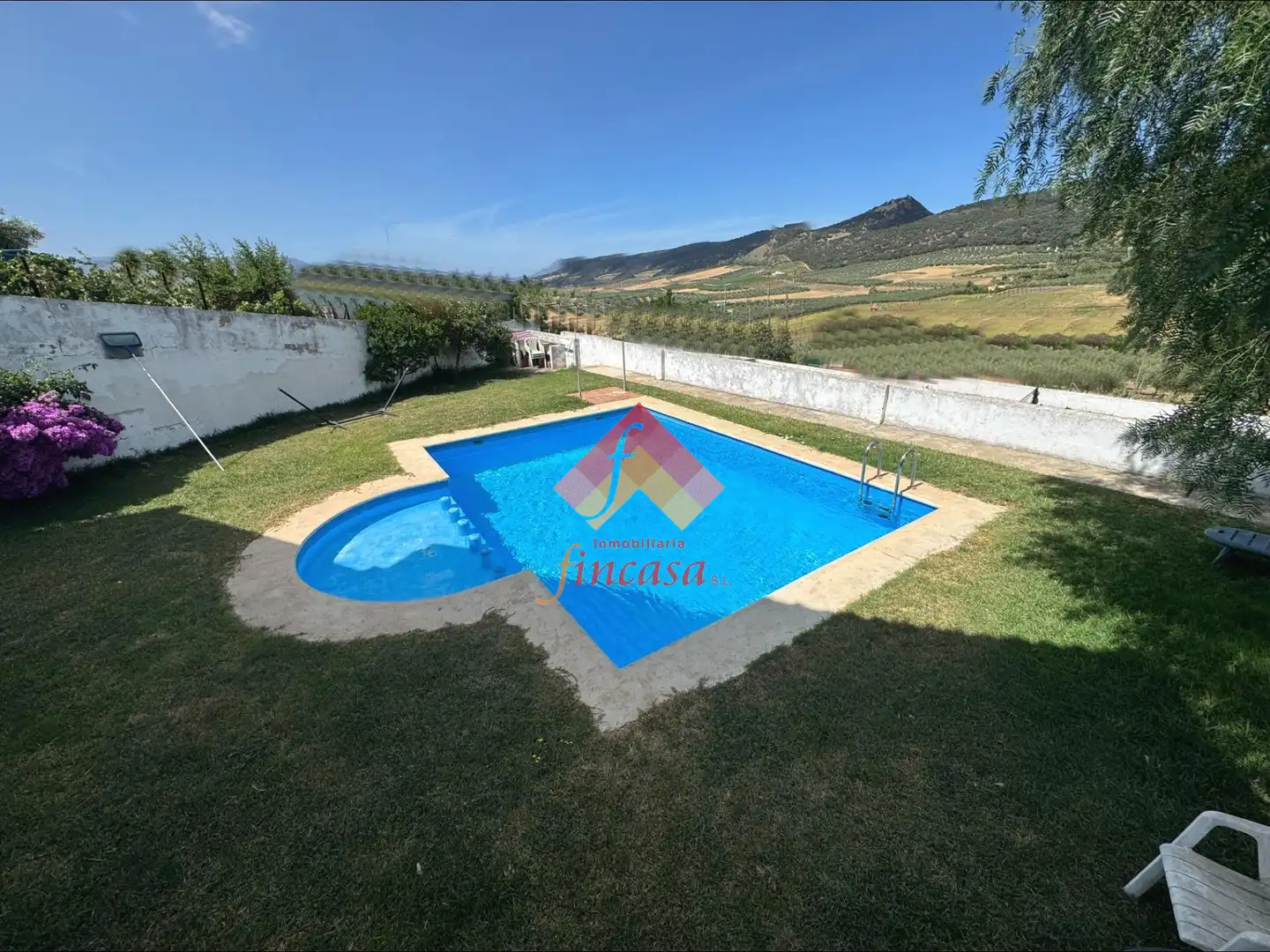 Jardí de Casa o xalet en venda en Ronda amb Calefacció, Terrassa i Moblat