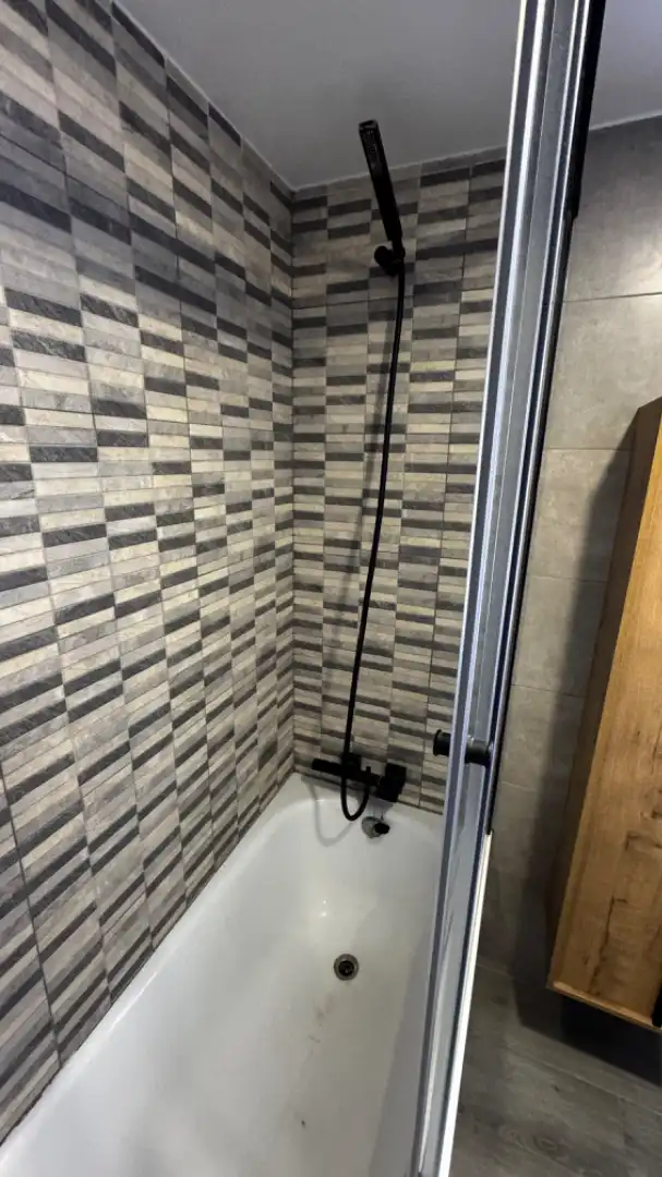 Baño de Piso en venta en Torredembarra con Calefacción, Terraza y Horno