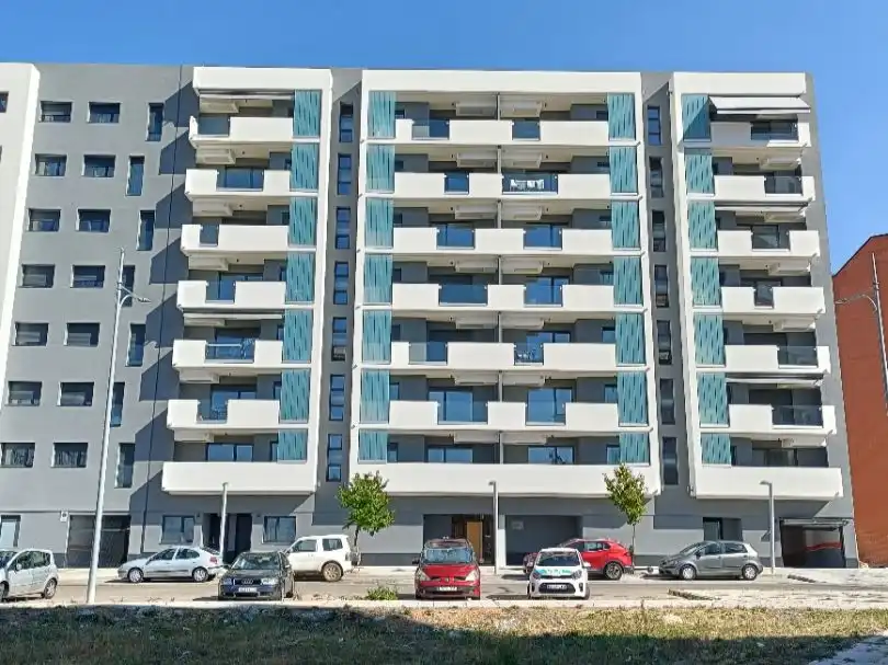 Exterior view of Garage for sale in León Capital 