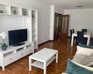 Living room of Flat to rent in  Pamplona / Iruña  with Heating, Parquet flooring and Furnished