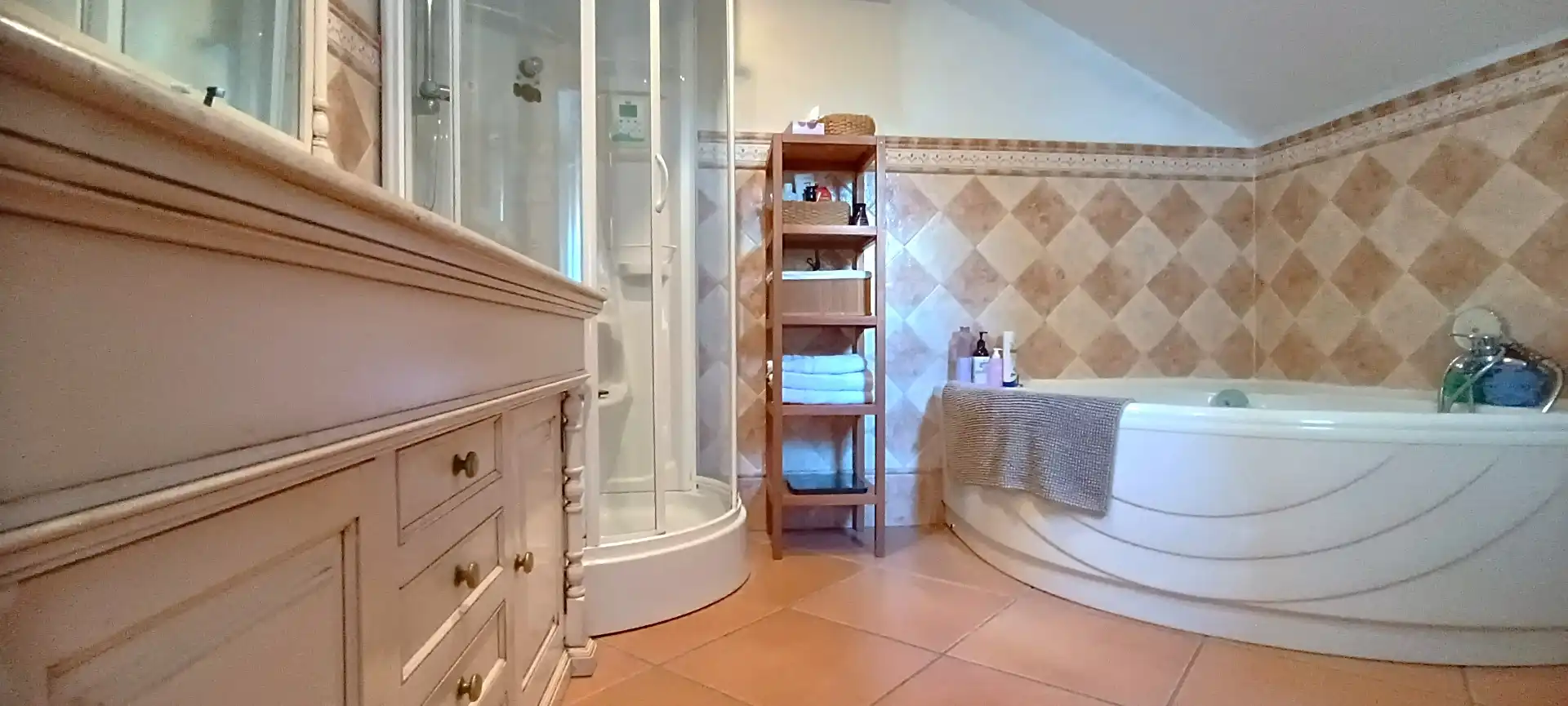 Bathroom of Detached homes for sale in Estepona  with Air Conditioner, Heating and Private garden