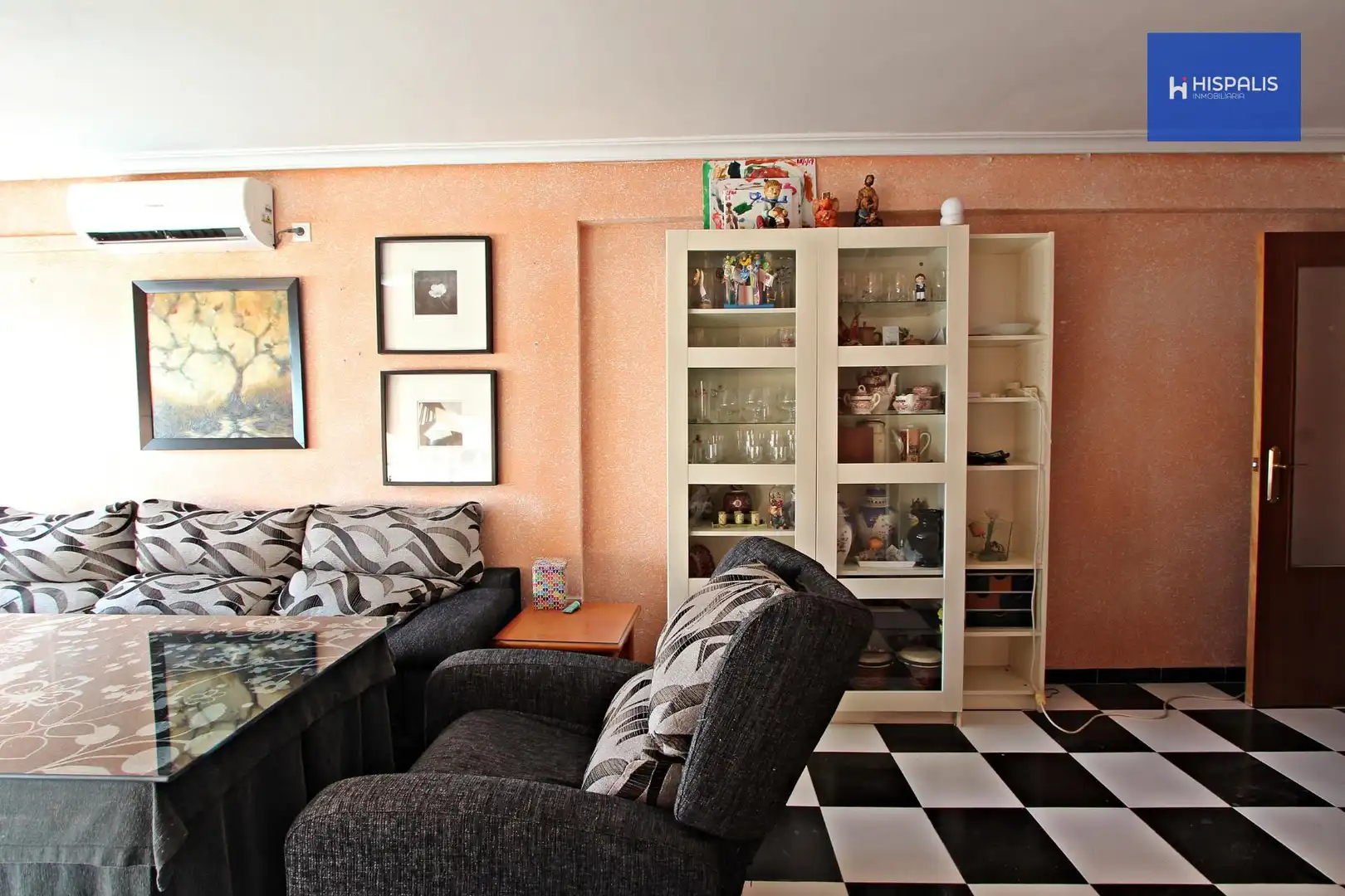Living room of Flat for sale in Sevilla  with Air Conditioner