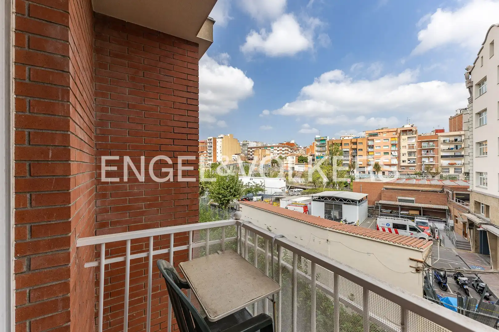 Terrassa de Àtic en venda en L'Hospitalet de Llobregat amb Calefacció, Terrassa i Moblat