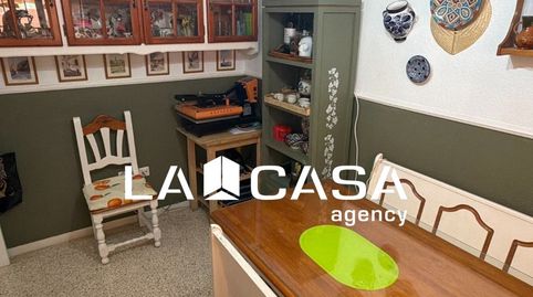 Foto 5 de Casa adosada en venta en Avenida de Europa, Montequinto