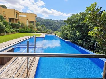Doppelhaushälfte mit Pool zum Verkauf in Begur pueblo
