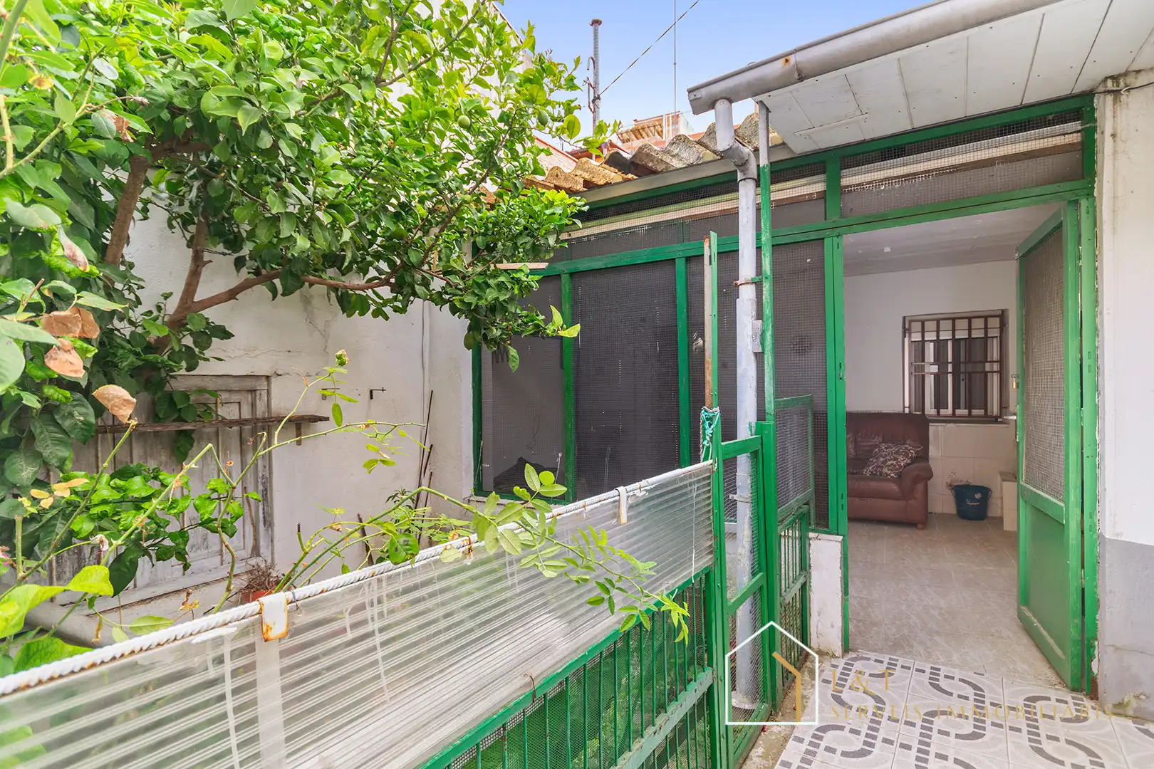 Exterior view of Houses for sale in Rubí  with Air Conditioner
