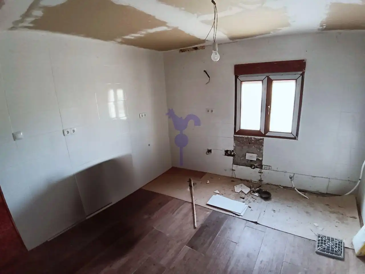 Cuina de Casa o xalet en venda en Valverde de la Virgen amb Calefacció i Jardí privat
